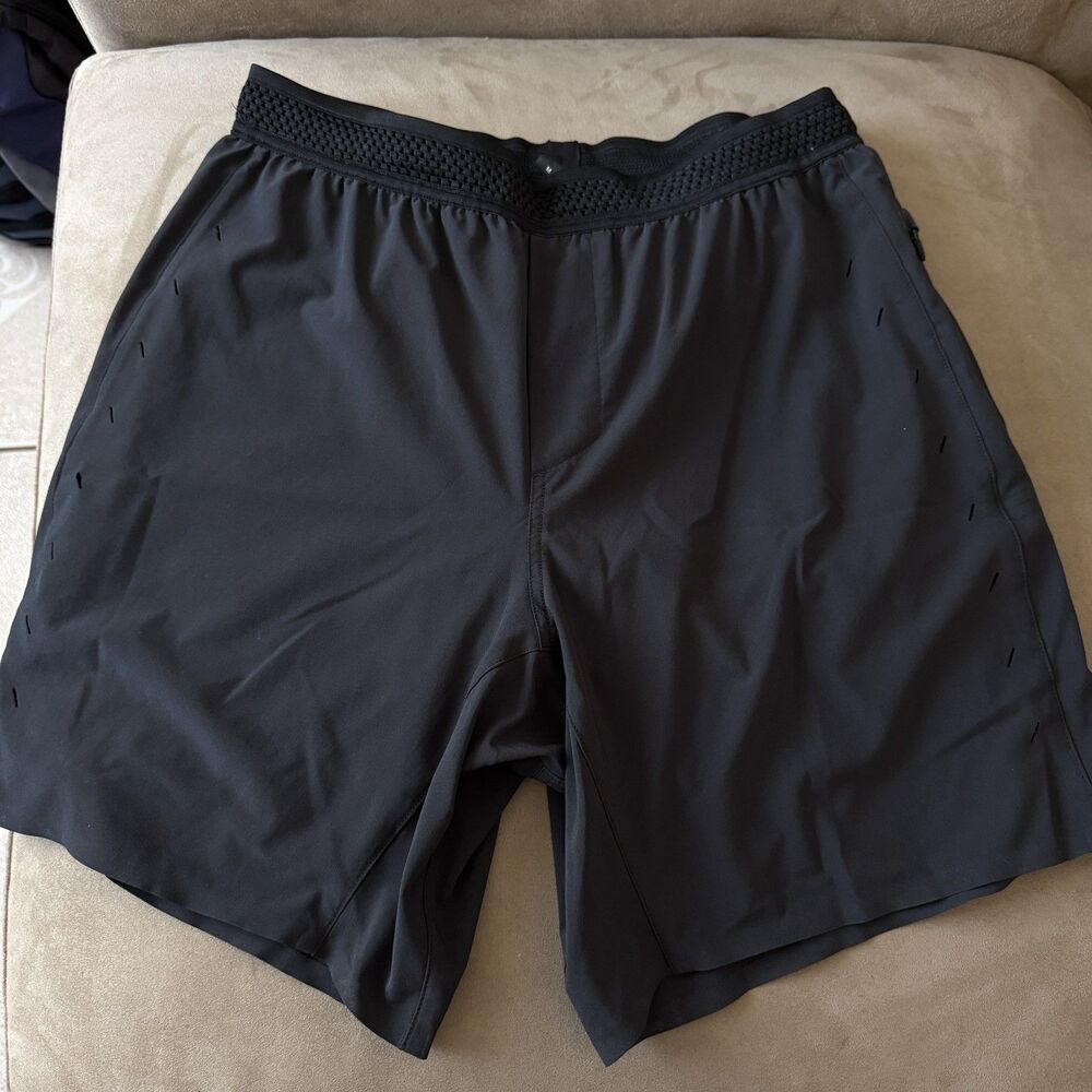 Ten Thousand Session Shorts Medium  7” Inseam Lined Gym Training Stretch Sz M